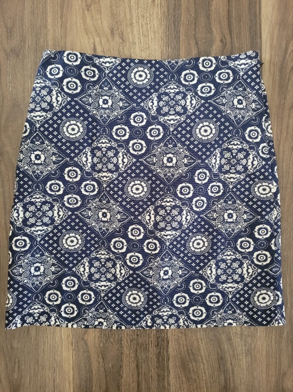 Navy and White Medallion Talbots Women 4 Skirt